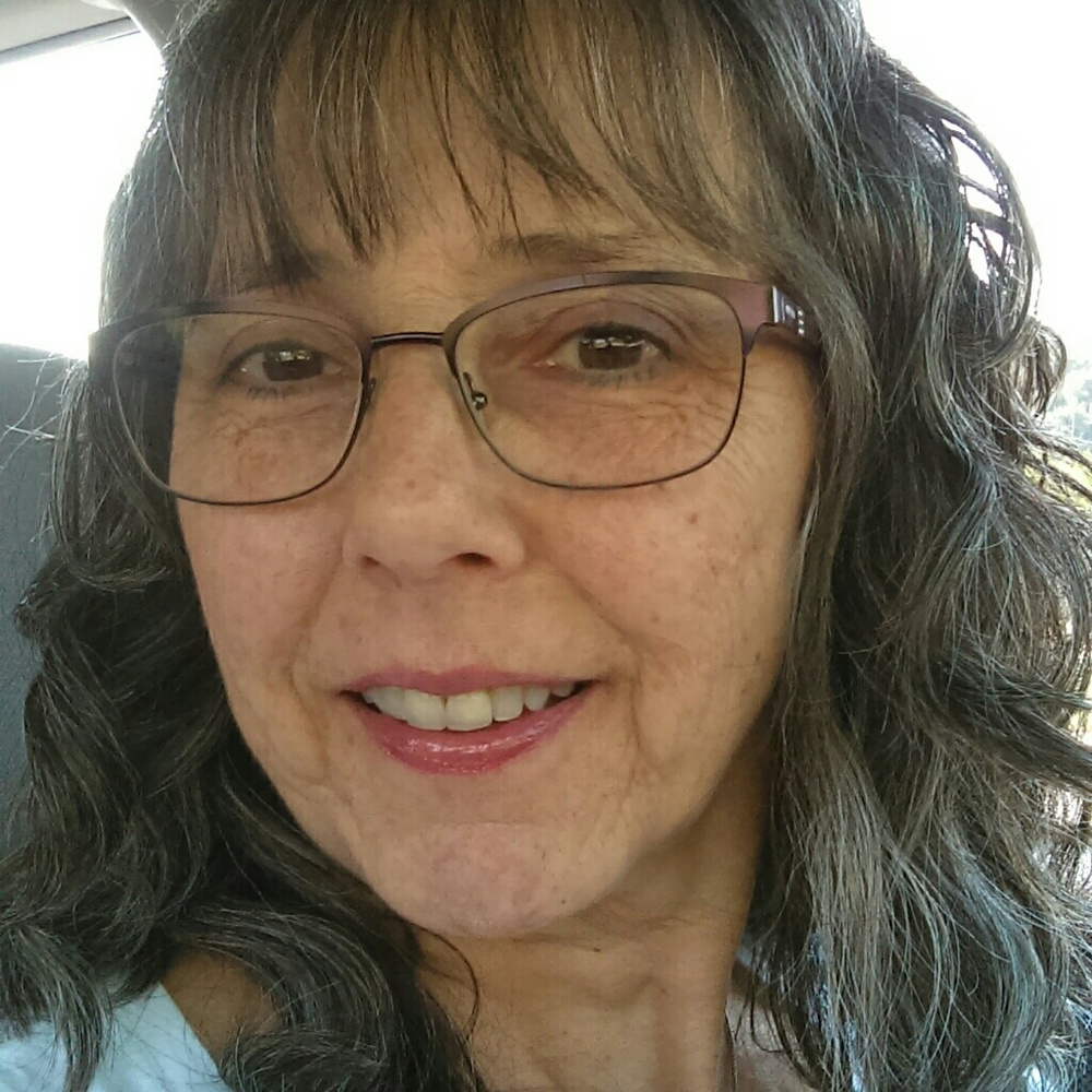 Meet your Posher, Carolyn